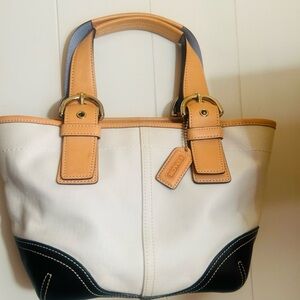 Coach Women's Cream and Tan Leather Tote
